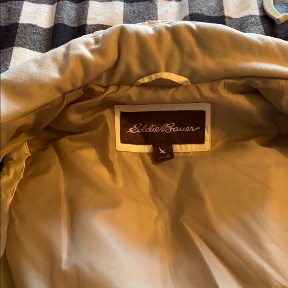 EB PUFFER VEST - Picture 3 of 7